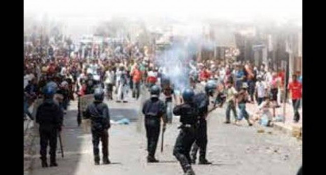 Τυνησία: Επεισόδια μπροστά στή Βουλή-Με δακρυγόνα απαντά η αστυνομία