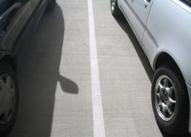 ΣΟΚ: Σκότωσε ένα κοριτσάκι για μία θέση πάρκινγκ!