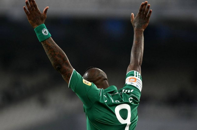 Ο Σισέ έβαλε πάλι τη φανέλα του Παναθηναϊκού