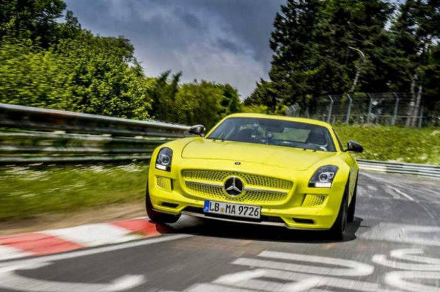 SLS AMG ELECTRIC DRIVE: Ρεκόρ στο NUERBURGRING