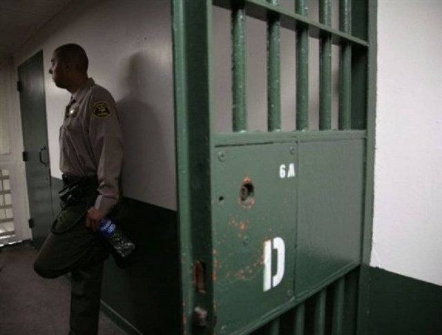 Έγιναν εμπρηστές για να... δουν τον φίλο τους στη φυλακή!