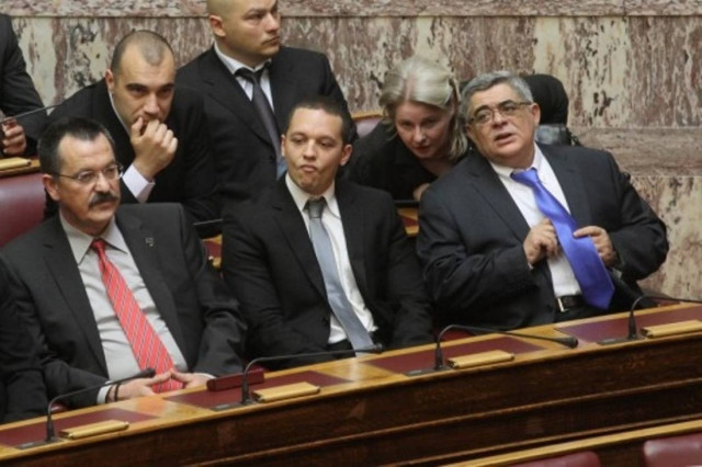 Η Χρυσή Αυγή για τις απολύσεις στο Δημόσιο