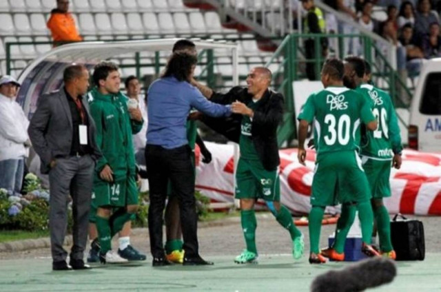 Παναγιά μου ένα γκολ! (video)