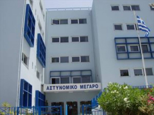 Συνέλαβαν 11 άτομα σε παραλίες της Κρήτης