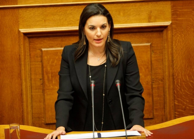 Υπερψηφίζεται το νομοσχέδιο του υπουργείου Τουρισμού