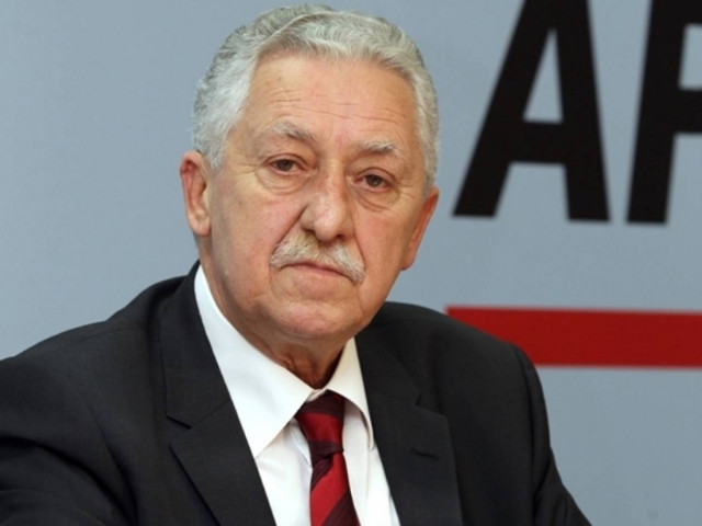 Καταρρέει η ΔΗΜΑΡ και αναζητεί συμμαχίες