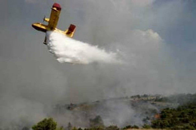 Σε εξέλιξη μεγάλη πυρκαγιά στα Κύθηρα