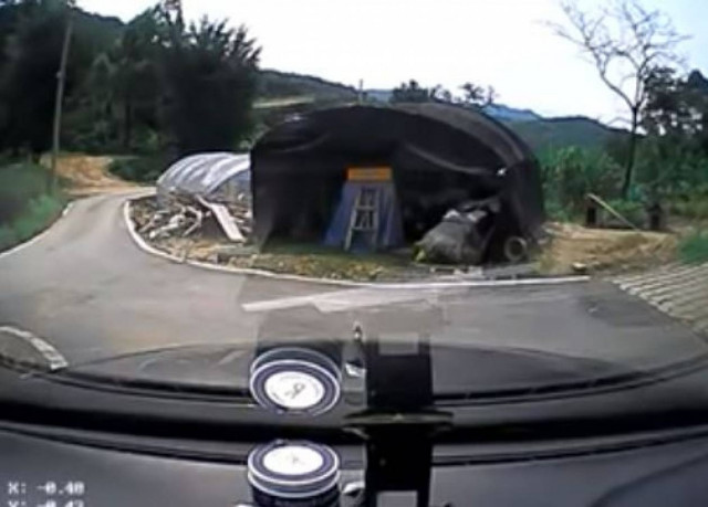 Βίντεο: To πλέον καταστροφικό μάθημα οδήγησης