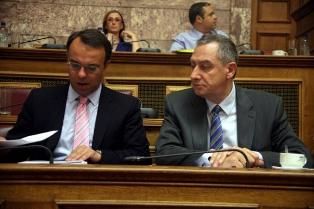 Σταϊκούρας-Μιχελάκης προς Δήμους: Σφίξτε τα «λουριά»