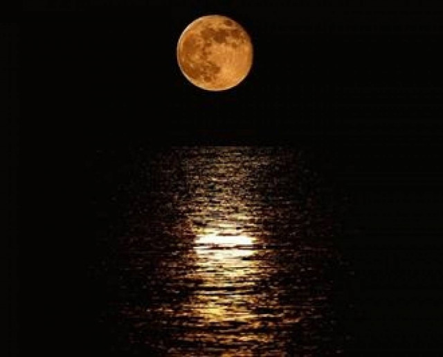 Το ΄ξερες; Κοιμόμαστε λιγότερο όταν έχει πανσέληνο!