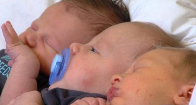 Τρεις αδελφές γέννησαν τον ίδιο μήνα