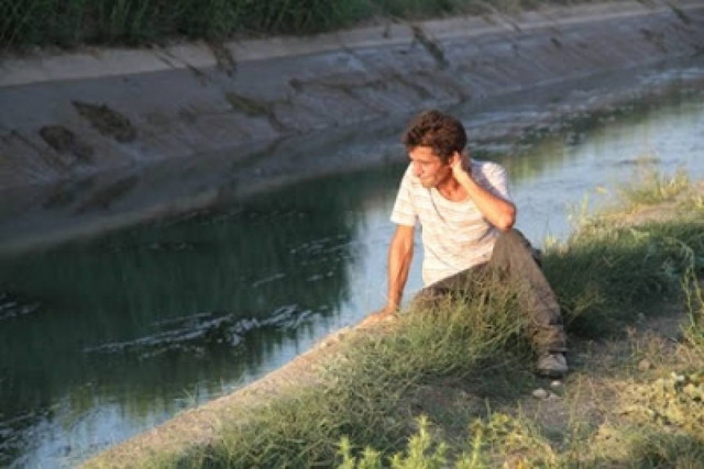 Σοκάρει ο 13χρονος: Με φίλησαν και μετά τα πέταξα στο κανάλι!