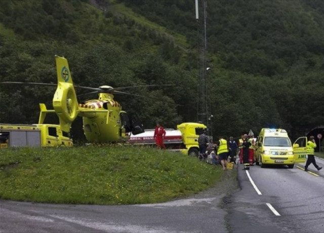Στο νοσοκομείο 55 άνθρωποι από φωτιά σε στοά