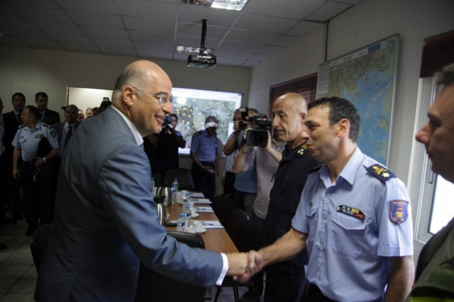 Σύσκεψη για τις πυρκαγιές υπό τον Ν. Δένδια