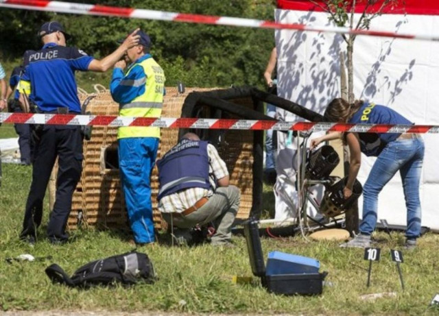 Νεκρός από πτώση αερόστατου –Χτύπησε σε ηλεκτροφόρο καλώδιο (pics)