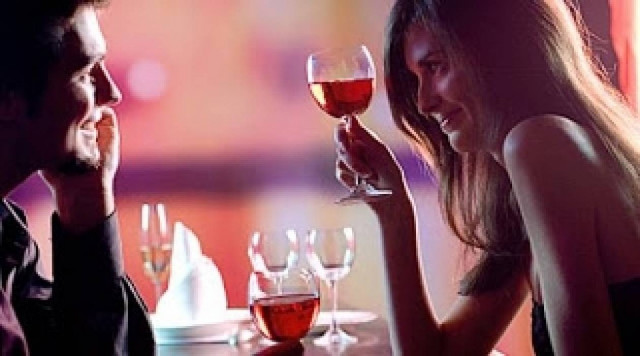 Δέκα λάθη που ΔΕΝ πρέπει να κάνετε στο Πρώτο Ραντεβού!