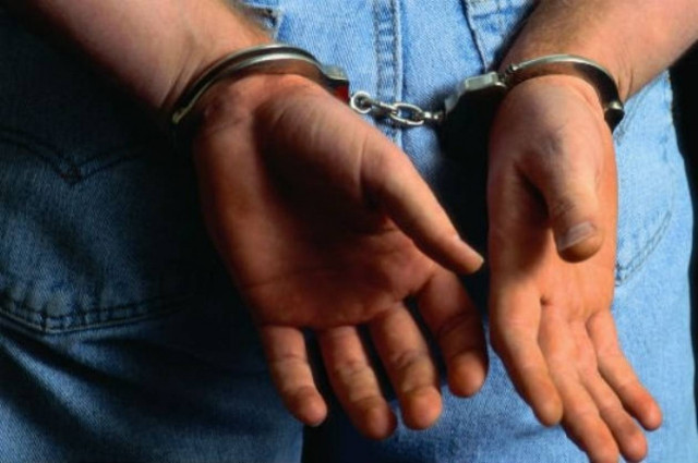 Μπήκε από το παράθυρο… αλλά κατέληξε στο κρατητήριο