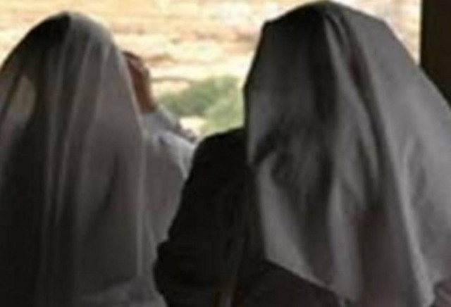 Επανεμφανίστηκαν οι «μαϊμού» καλόγριες στο κέντρο της Πάτρας