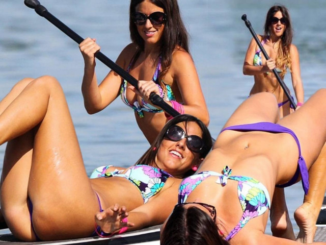 Τραβάει κουπί και το… απολαμβάνει!