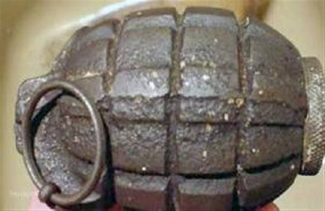 Θεσσαλονίκη: Σε συναγερμό οι αρχές για τη δεύτερη χειροβομβίδα