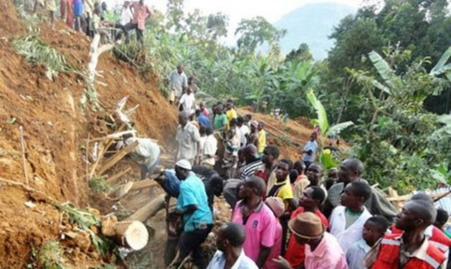 Φονική κατολίσθηση: 1 νεκρός και 11 τραυματίες