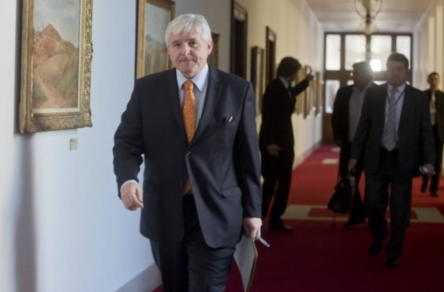 Τσεχία: Παραιτήθηκε και επίσημα η κυβέρνηση Ρούσνοκ