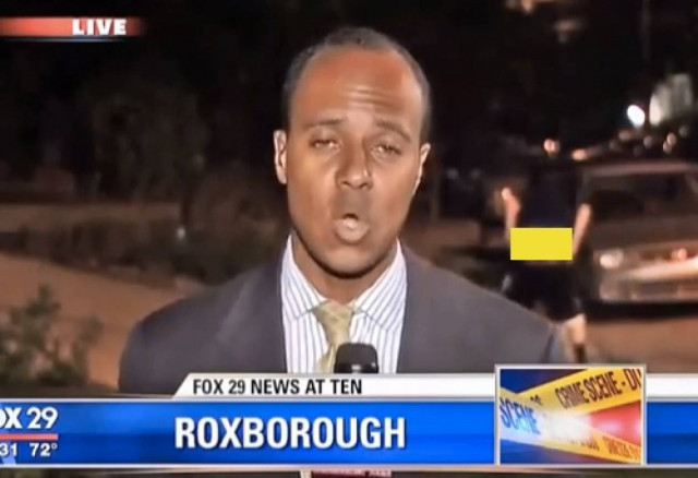 Bίντεο: Τον έκανε ρεζίλι στον... αέρα την ώρα του ρεπορτάζ!