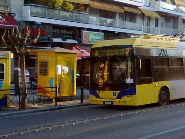 19χρονος σκοτώθηκε πηδώντας από το τρόλεϊ για ένα εισιτήριο