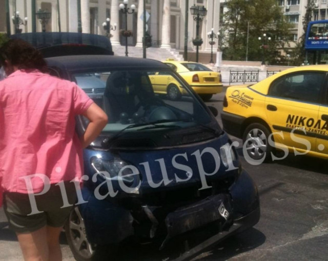 Τροχαίο στο κέντρο του Πειραιά – Αναζητούνται αυτόπτες μάρτυρες