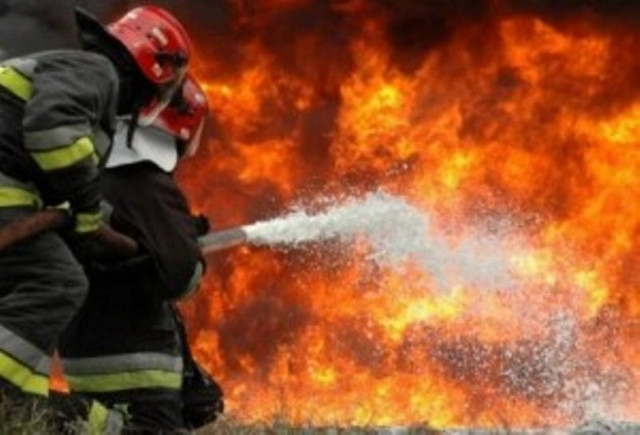 Εκτός ελέγχου μεγάλη πυρκαγιά στην Πάφο