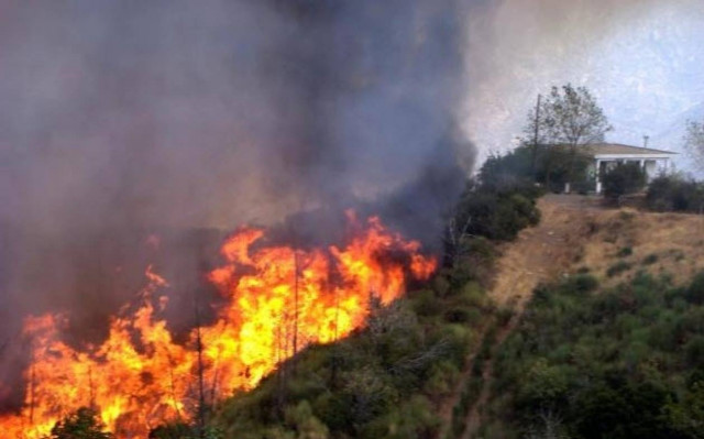 Συνελήφθη 56χρονος για τη φωτιά στο Κατσιμίδι