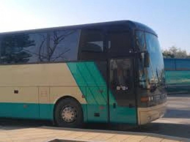 Σβήστηκε η φωτιά στο λεωφορείο του ΚΤΕΛ