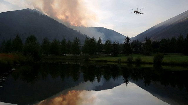 ΗΠΑ: Μεγάλη πυρκαγιά απειλεί κατοικίες ηθοποιών του Χόλιγουντ