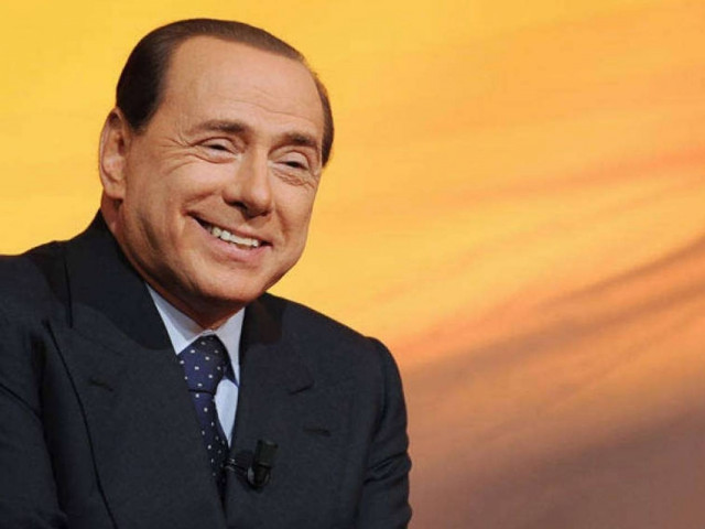 Μπερλουσκόνι: «Δεν το βάζω κάτω, αντέχω»