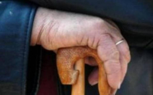 Λήστεψαν ηλικιωμένη μέσα στο σπίτι της