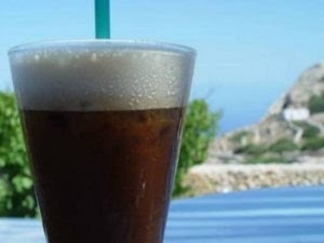 Μέχρι πόσους καφέδες μπορείτε να πίνετε κάθε μέρα