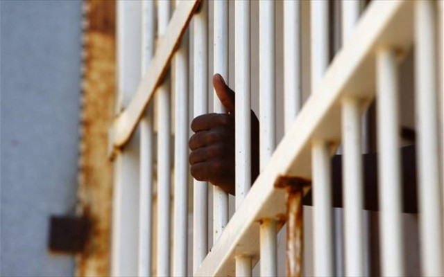 Ιταλία: Εξέγερση σε κέντρο κράτησης μετά από θάνατο μετανάστη