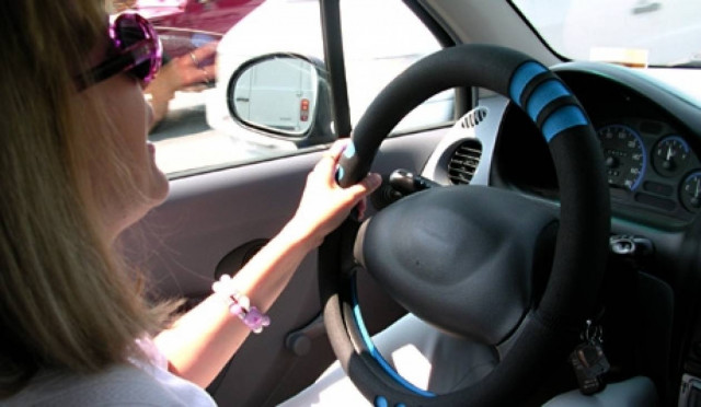 Απίστευτο! Οδήγησε 300 μίλια κοιμισμένη!