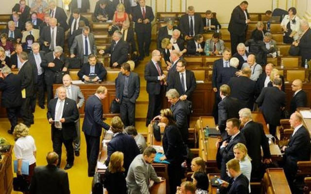 Τσεχία: Σε τροχιά πρόωρων εκλογών