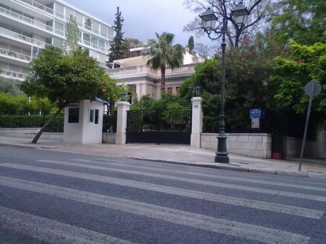 Σε εξέλιξη από τις 10:00 το μίνι υπουργικό στο Μαξίμου