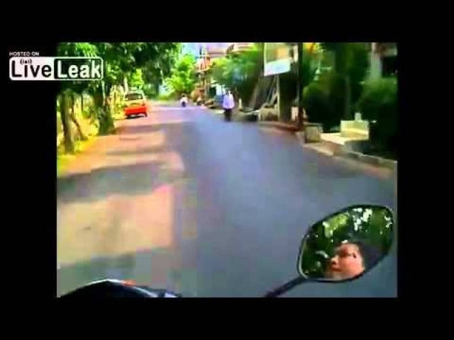 Βίντεο: Με τόση... άνεση το ατύχημα ήταν αναμενόμενο! Δείτε τι έπαθε