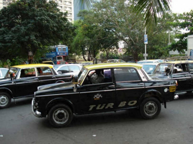 Τα διάσημα ταξί της Βομβάης αποσύρονται