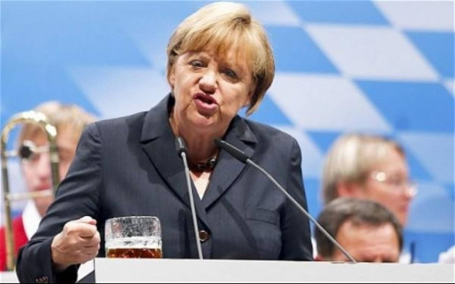 Μετά το Νταχάου ήπιε μπύρες η Μέρκελ (pics)