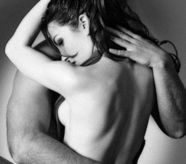 5 βασικά σημάδια που μαρτυρούν ότι ένας άντρας είναι κακός στο κρεβάτι