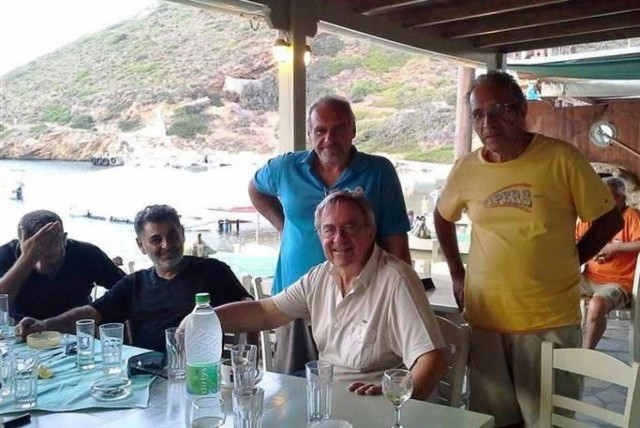 «Βασιλική»…  υποδοχή του Κωνσταντίνου στη Μάνη