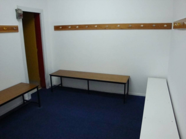 Δείτε τι βρήκαν παιδιά στα αποδυτήρια γυμναστηρίου (pics)