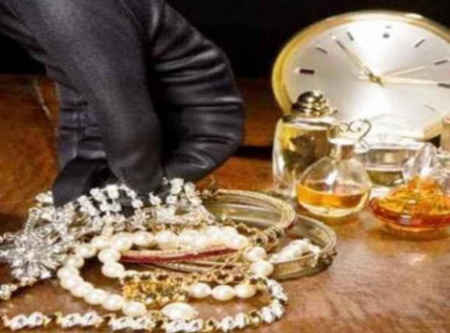 Της έκλεψαν κοσμήματα και τιμαλφή από το σπίτι αξίας 200.000 ευρώ
