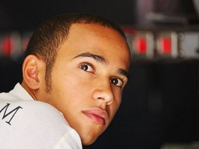 Περιμένει τη Σιγκαπούρη ο Χάμιλτον