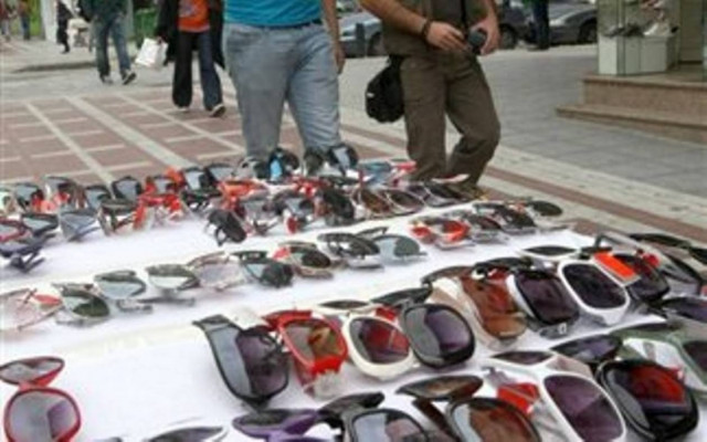 Συνεχίζεται η αστυνομική επιχείρηση για το παρεμπόριο στην Αθήνα