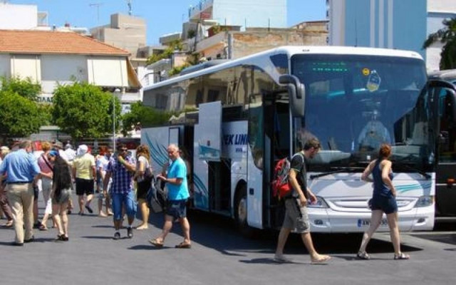 Σάλος στα Χανιά: Δωρεάν παιδικό εισιτήριο «μόνο για Ελληνες»!